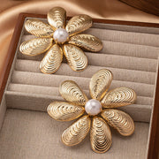 Golden Seven-petal Large Flower Stud Earrings Retro